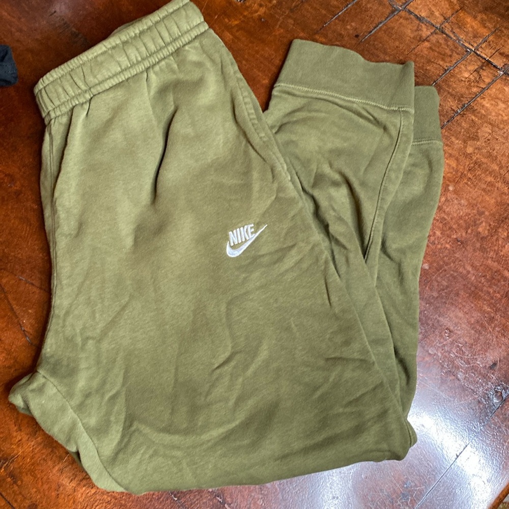 Nike joggers